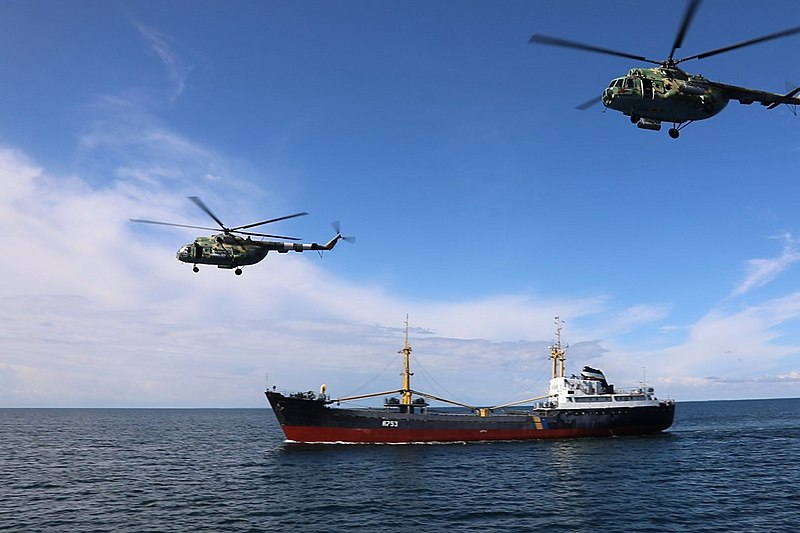 File:Ukrainian Navy "Horlivka" in the Black Sea.jpg